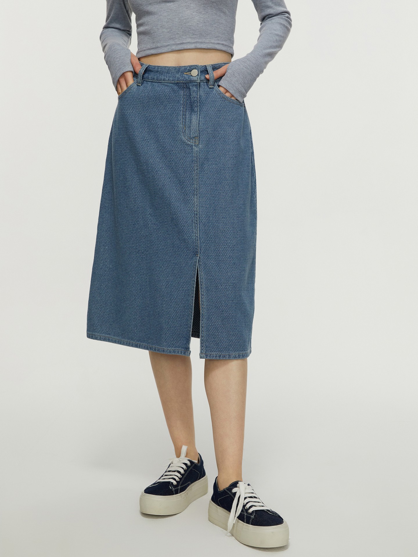 Saia jeans reta desfiada